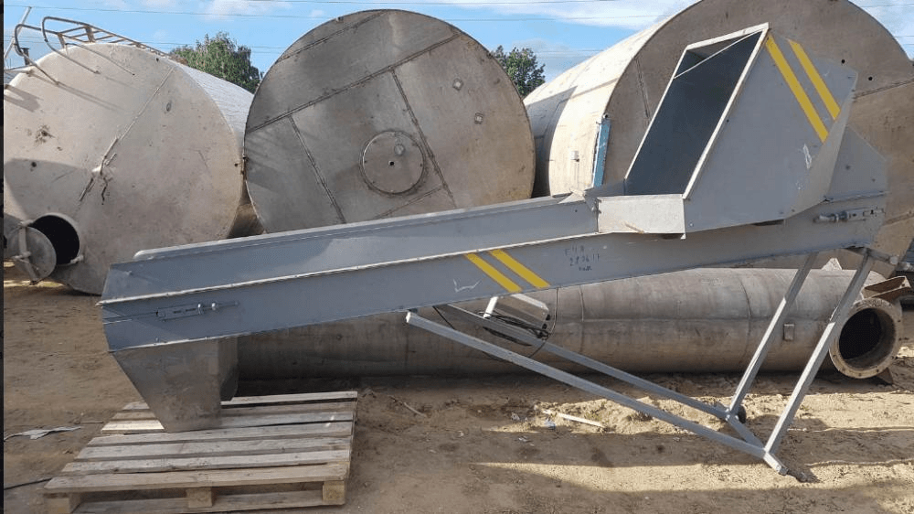 Элеватор подачи пробки пробки в бункер ориентатора, высота подъема 2,7 метра