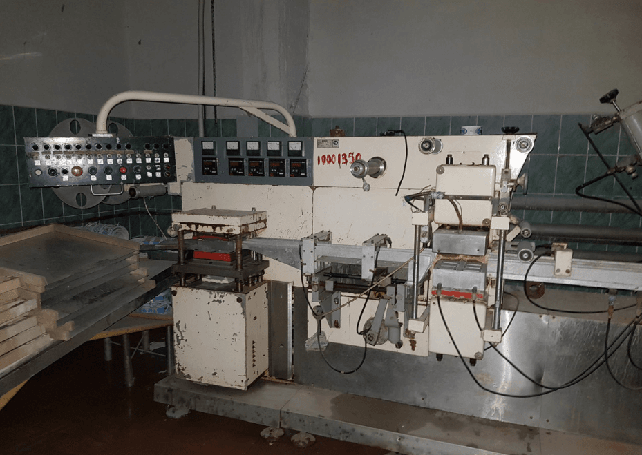 Фасовщик плавленого сыра в ванночки  инв.1705