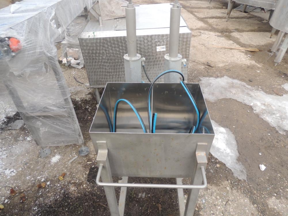 Дозатор мороженого двухпоршневой инв.3406