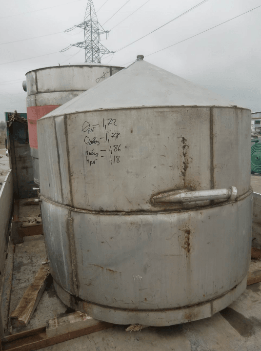 Емкость 2,5 куб.м. вертикальная