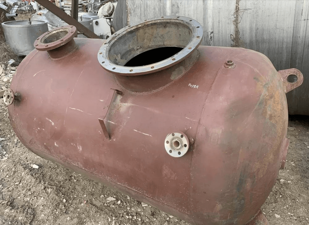 Емкость 2500л инв.4464