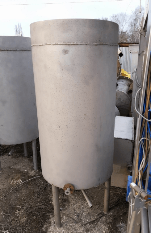 Емкости 0,3 куб.м.