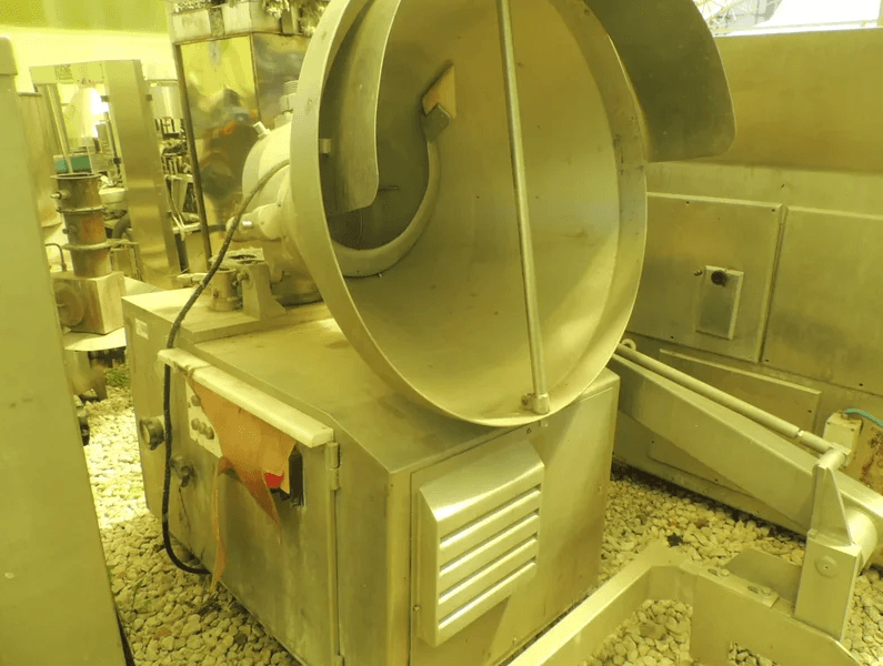 Шприц вакуумный с подъемником инв.6060