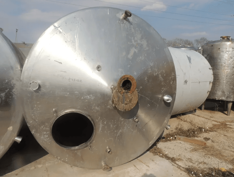 Емкость 10 куб.м. утепленная с рубашкой