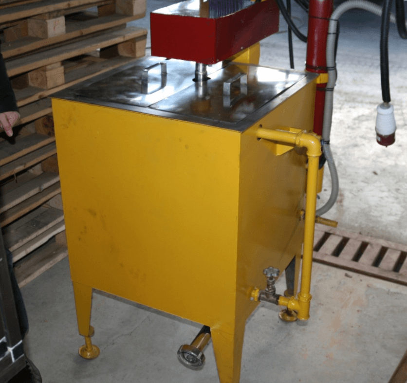 Емкость 125л с мешалкой и рубашкой