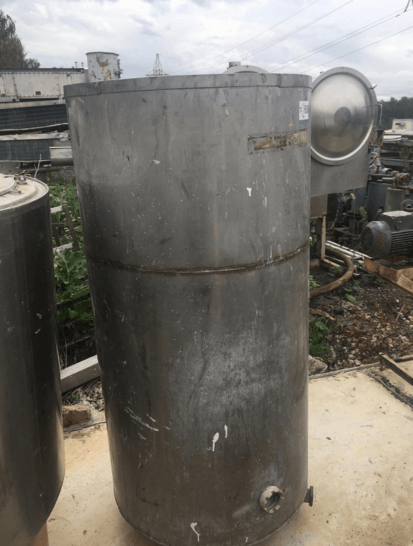 Емкость  750л инв.6186