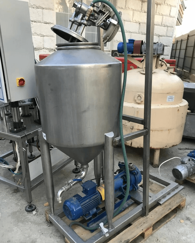 Деаэратор 1т инв.841