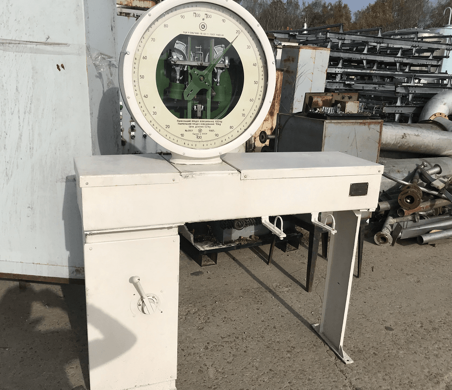 Весы СМИ-400 инв.7265