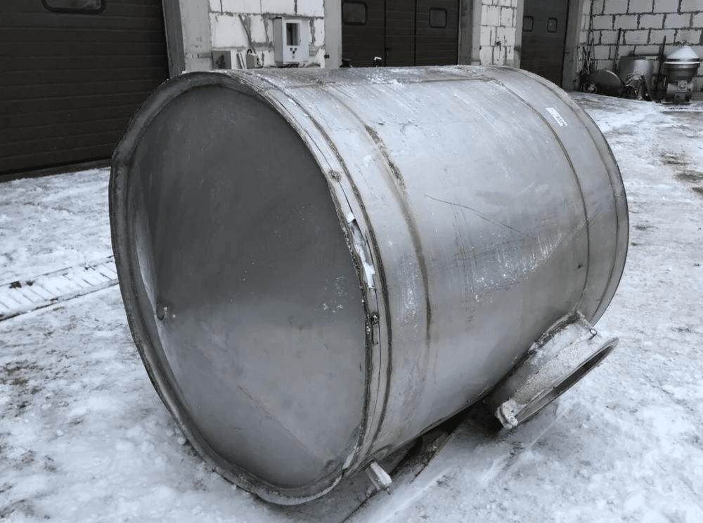 Емкость 1000л инв.8329