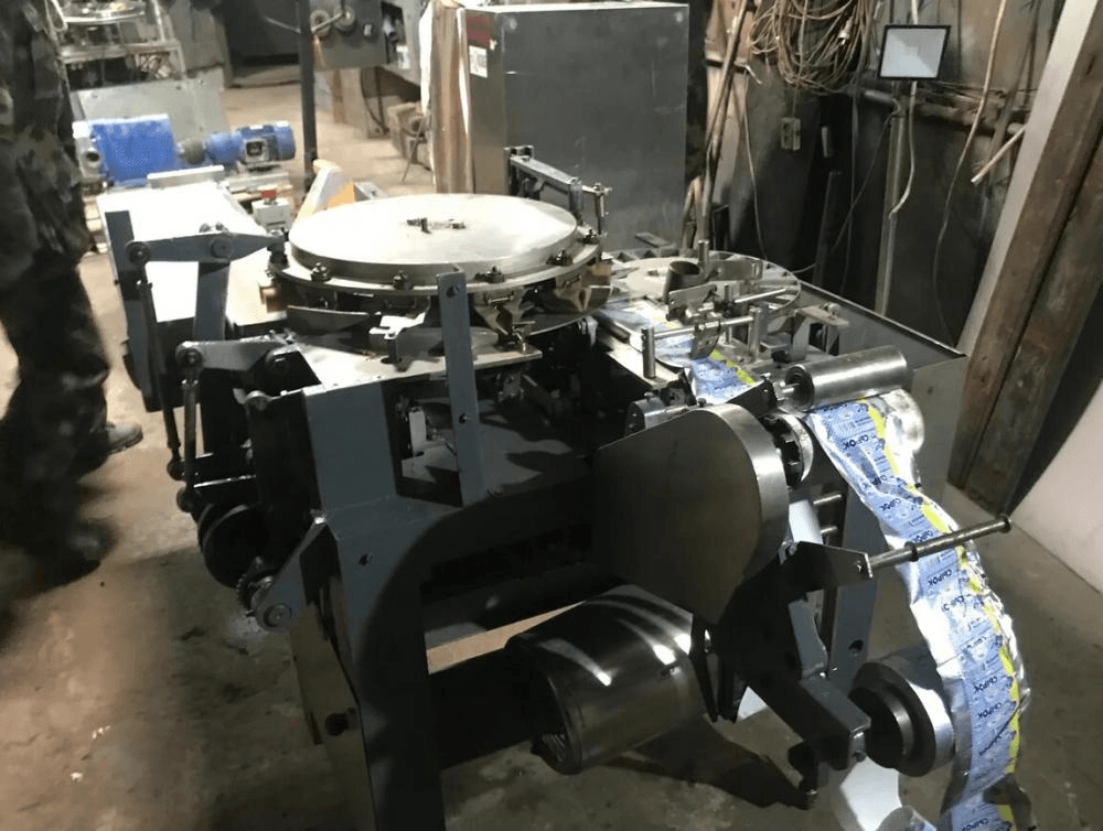 Заверточник инв.8365