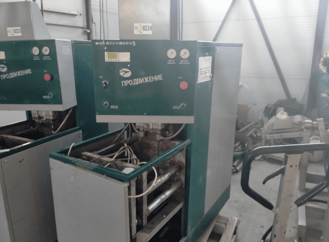 Полуавтомат выдува "Продвижение" со станцией разогрева инв.8234