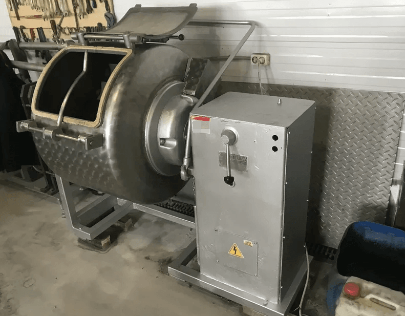 Маслобойка 200л е.1450