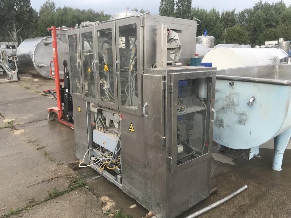 Устройство пробивки отверстий Пул Таб инв.7878