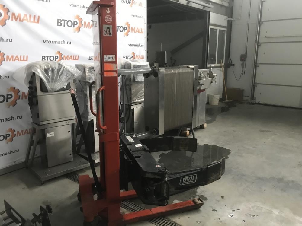 Подъемник кантователь инв.7879