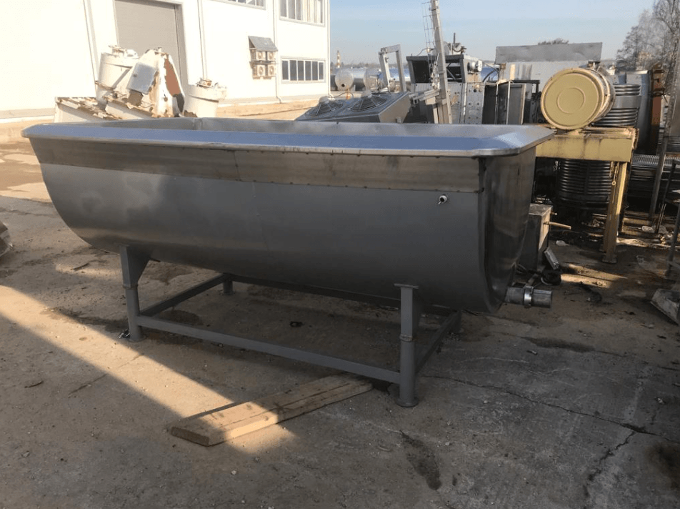 Ванна творожная 2500л рубашка черная инв.6198