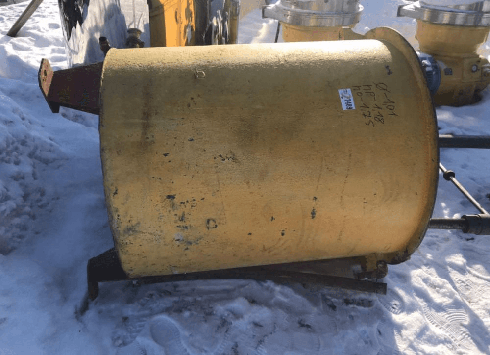 Емкость 1000 литров с черной рубашкой инв.7489