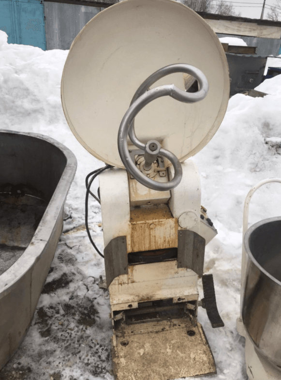 Тестомесильная машина МБТМ-200 инв.7737