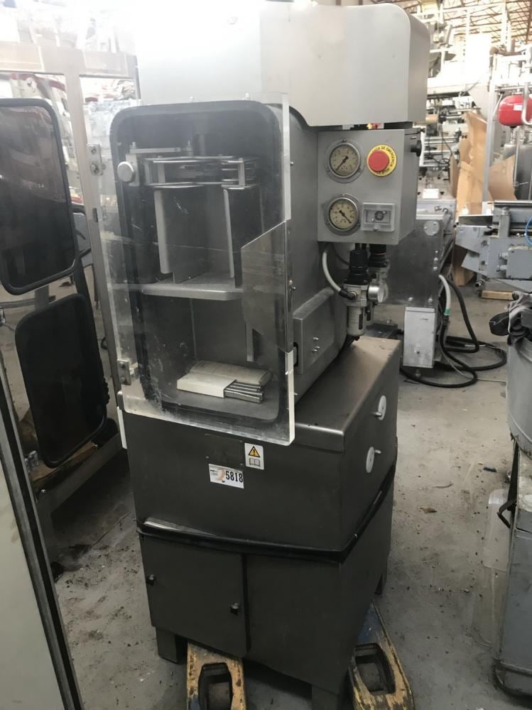 Клипсатор  HELVAC H-18 инв.5818