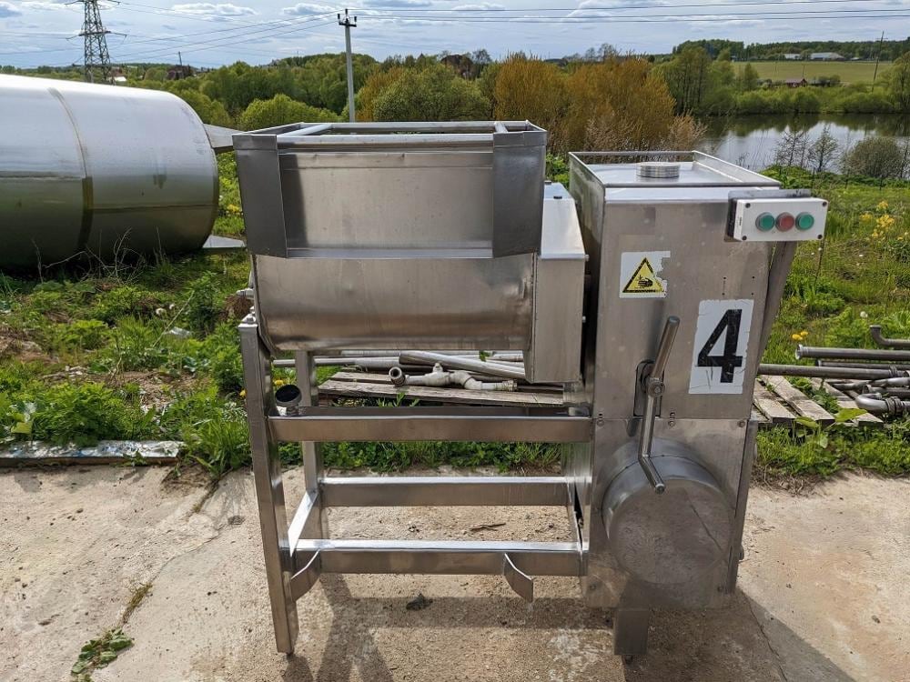 Фаршемешалка 135л лопастная