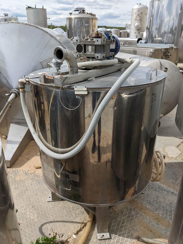 Емкость 350л с рубашкой и мешалкой
