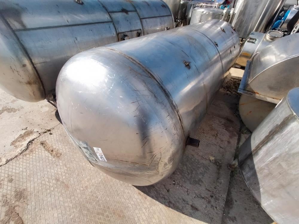 Емкость 1800л инв.7427