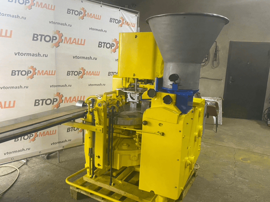 Фасовщик творога М6-АР2Т брикеты от 180 гр до 200 гр инв.8406