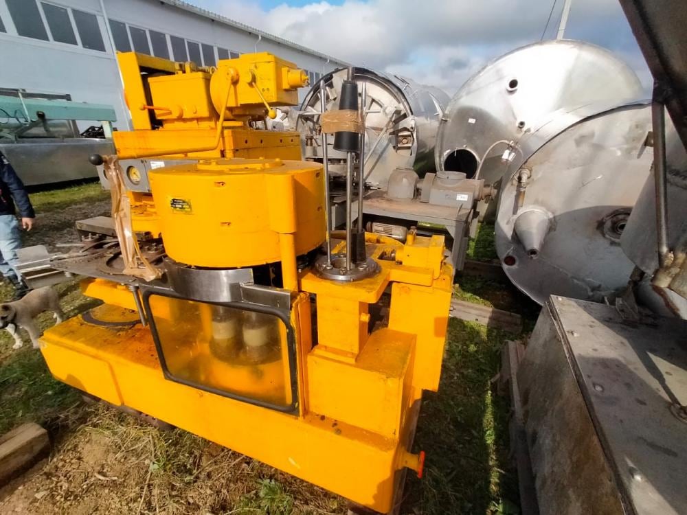 Закатка жестяной банки Б4-КЗК-84 инв.9156