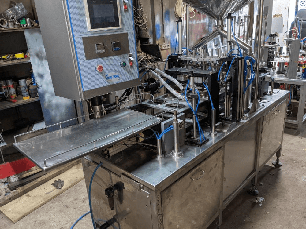 Фасовочно-упаковочная машина в ванночки Паст Пак 2Л е.2004