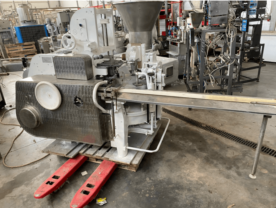 Фасовщик творога М6-АР2Т пачка от 180 гр до 250гр инв.10690