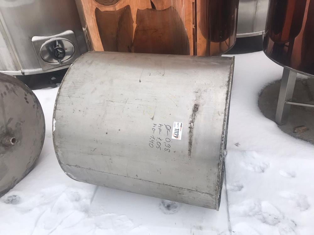 Емкость одностенная 750л инв.11179