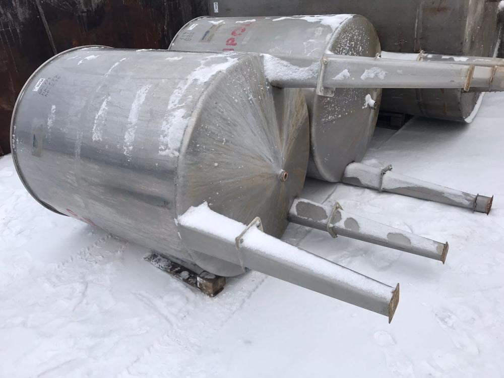 Емкость одностенная 1350 литров инв.10926