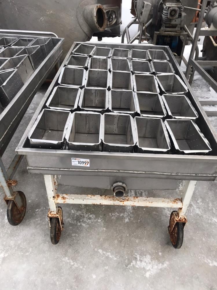 Ванна 280л с формами  инв.10997