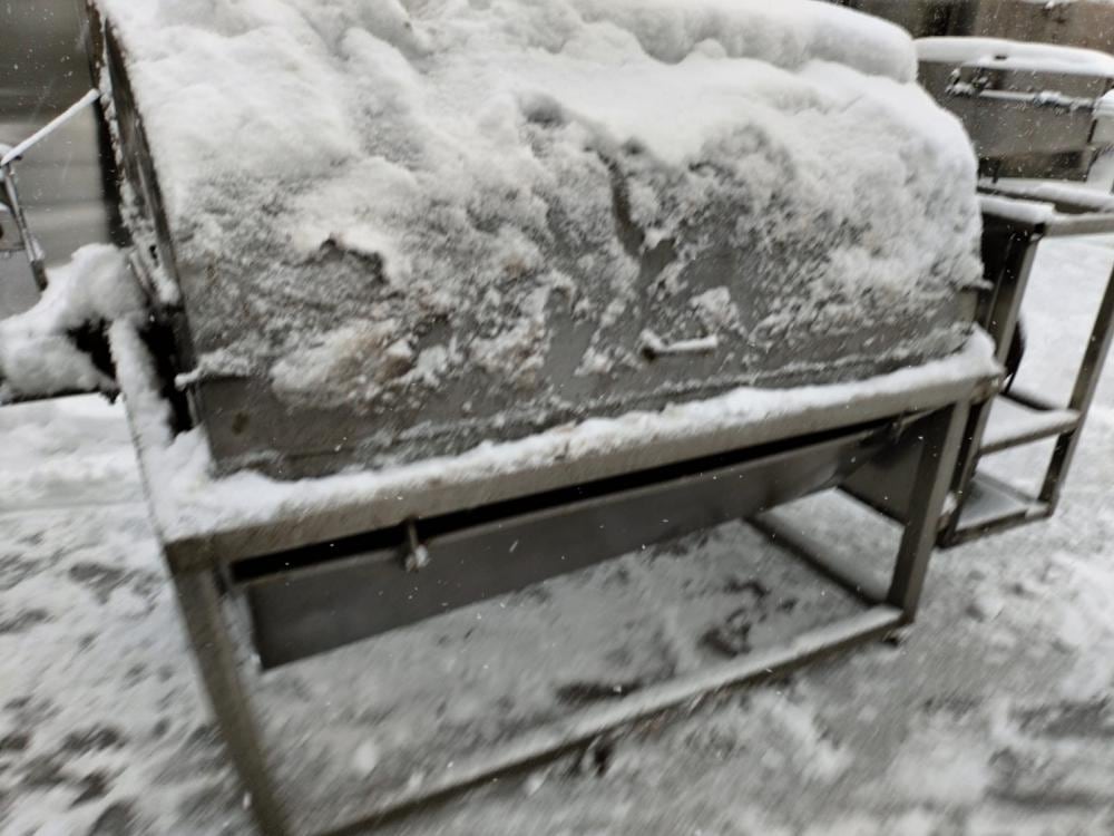 Охладитель творога УПТ с нерж рамой инв.8183