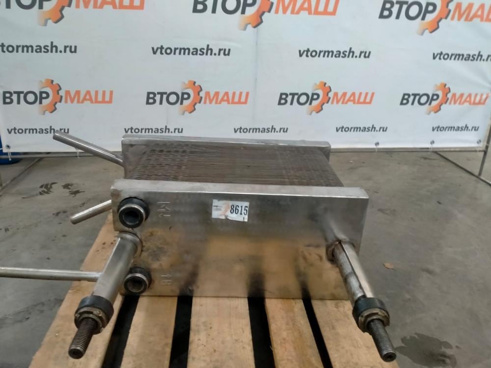 Пластинчатый охладитель ООЛ-5 инв.8615