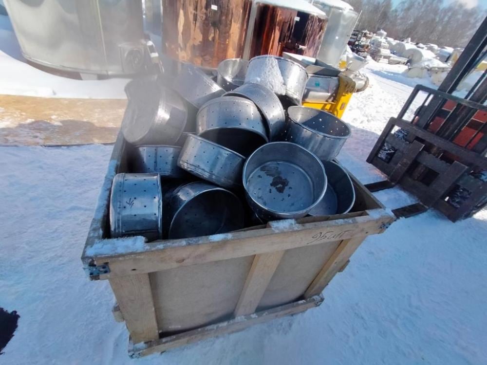 Формы сырные круглые нержавейка с пластиковой крышкой.