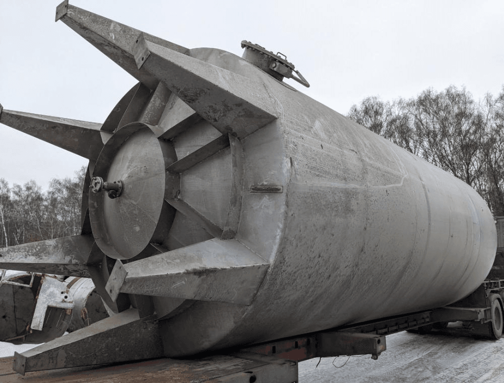 Емкости нержавеющие, объем 80 куб.м