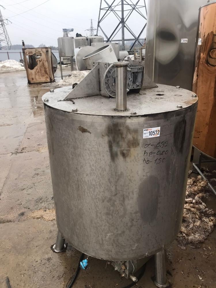 Емкость 500 л с ТЭНами со скребками инв.10572