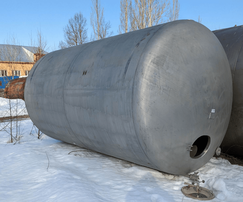 Емкость 20куб.м. горизонтальная с ложементами