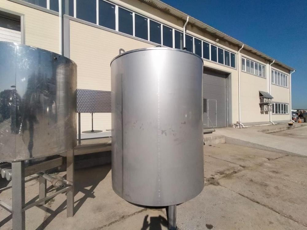 Емкость новая 3300л с подогревающей лентой 9 кВт