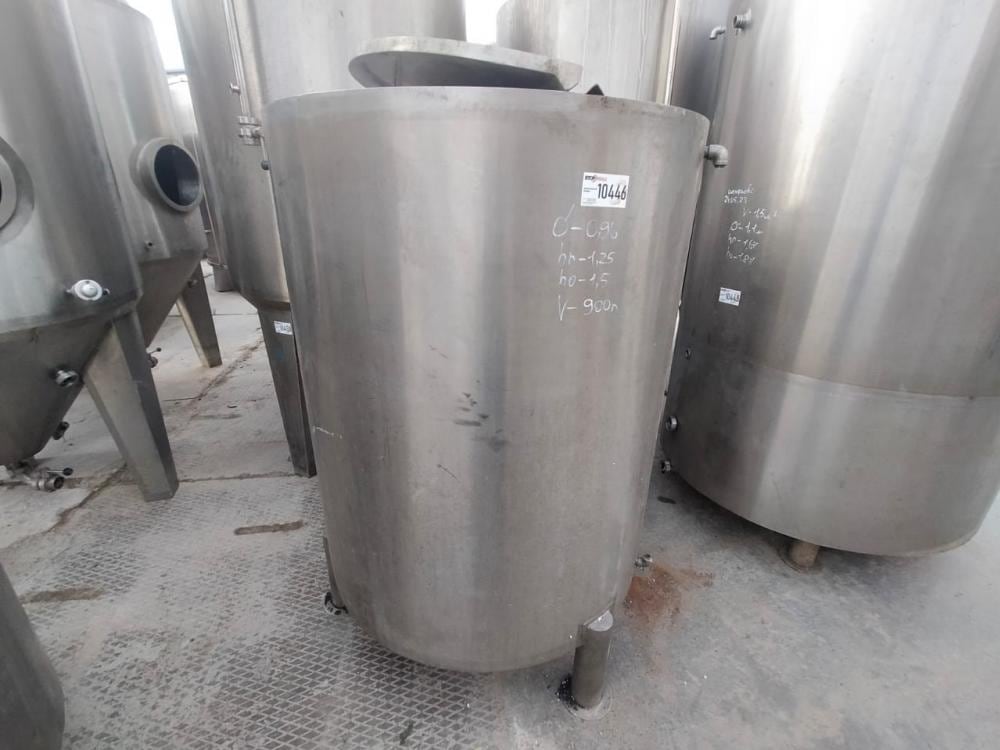 Емкость одностенная 900л инв.10446