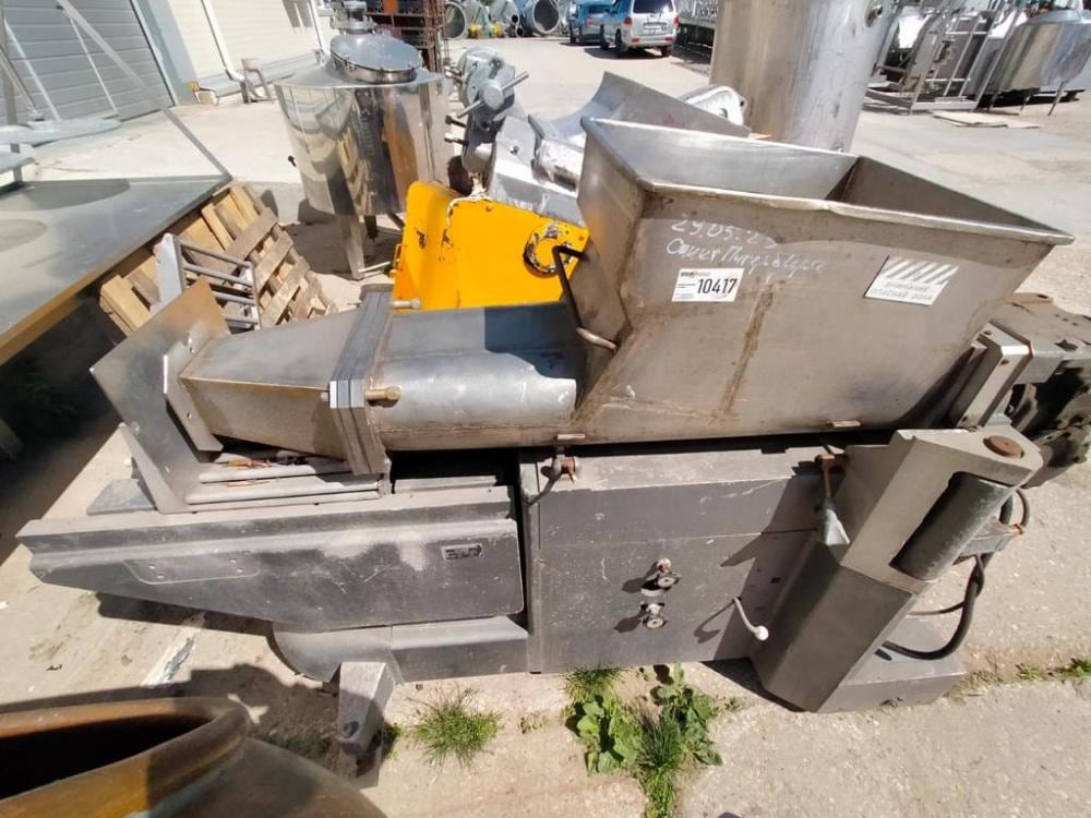 Фасовщик масла в гофро-короб по 20кг М6-ОРГ-3 инв.10417