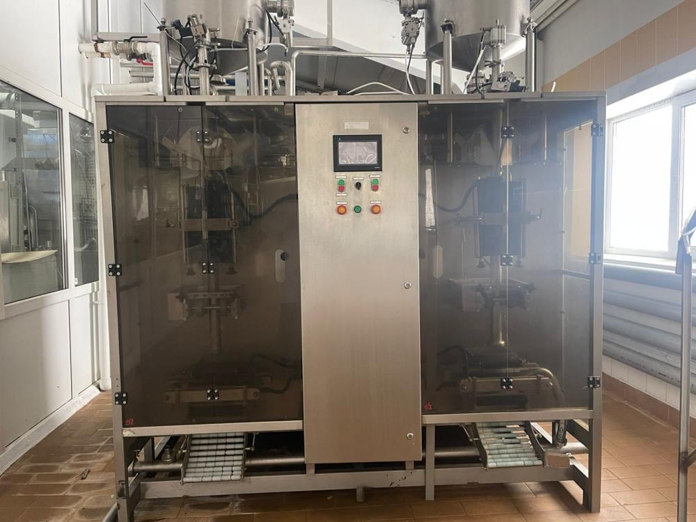 Фасовочный аппарат молока в мягкую плёнку АДНВ 39П инв.9579