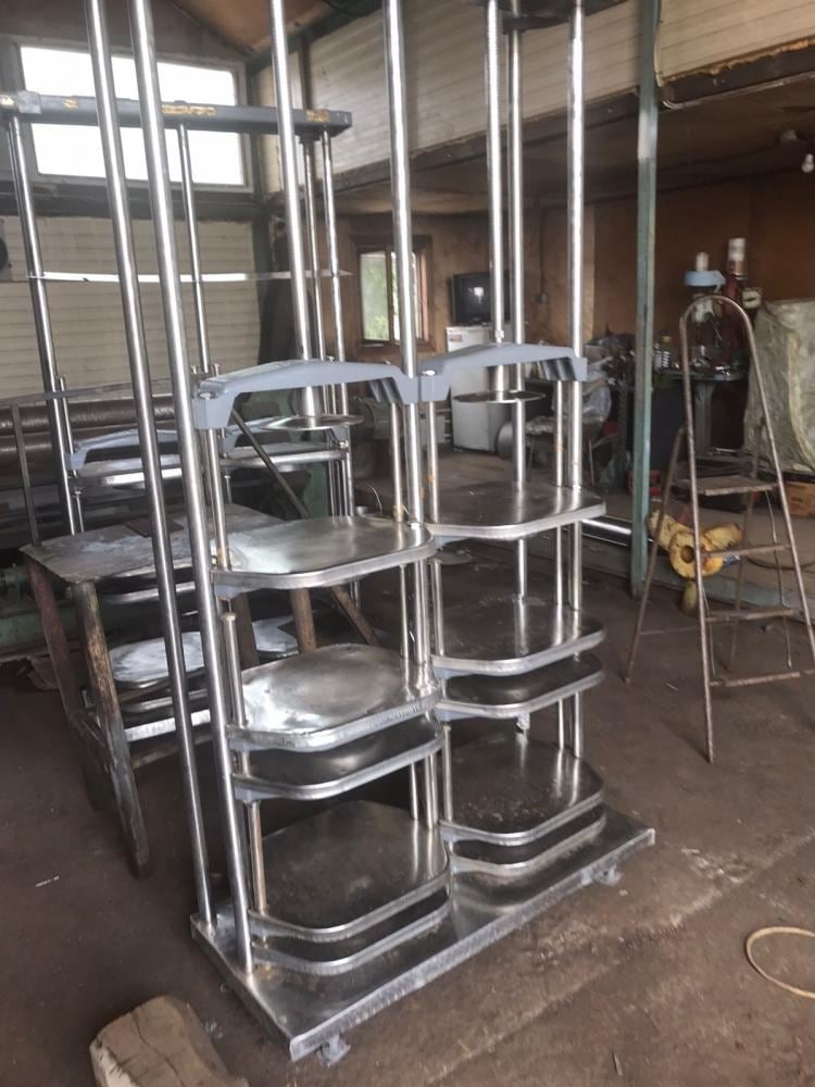 Пресс сырный Е8-ОПД-К малый, площадки из чугуна на 12 головок инв.12839