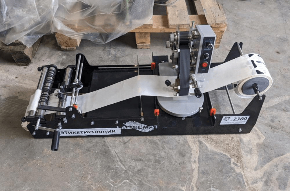 Этикетировщик с датером Labelmatic, е.2300