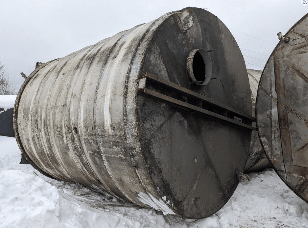 Емкость нержавеющая, объем 29 куб.м е.2955