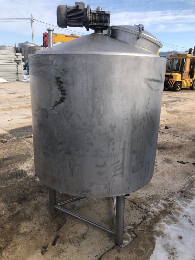Емкость 1000л с рубашкой и мешалкой инв.11968