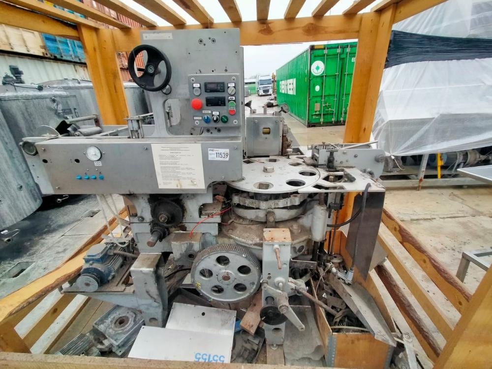 Автомат фасовки и упаковки плавленого сыра М6-АРУ инв.11539
