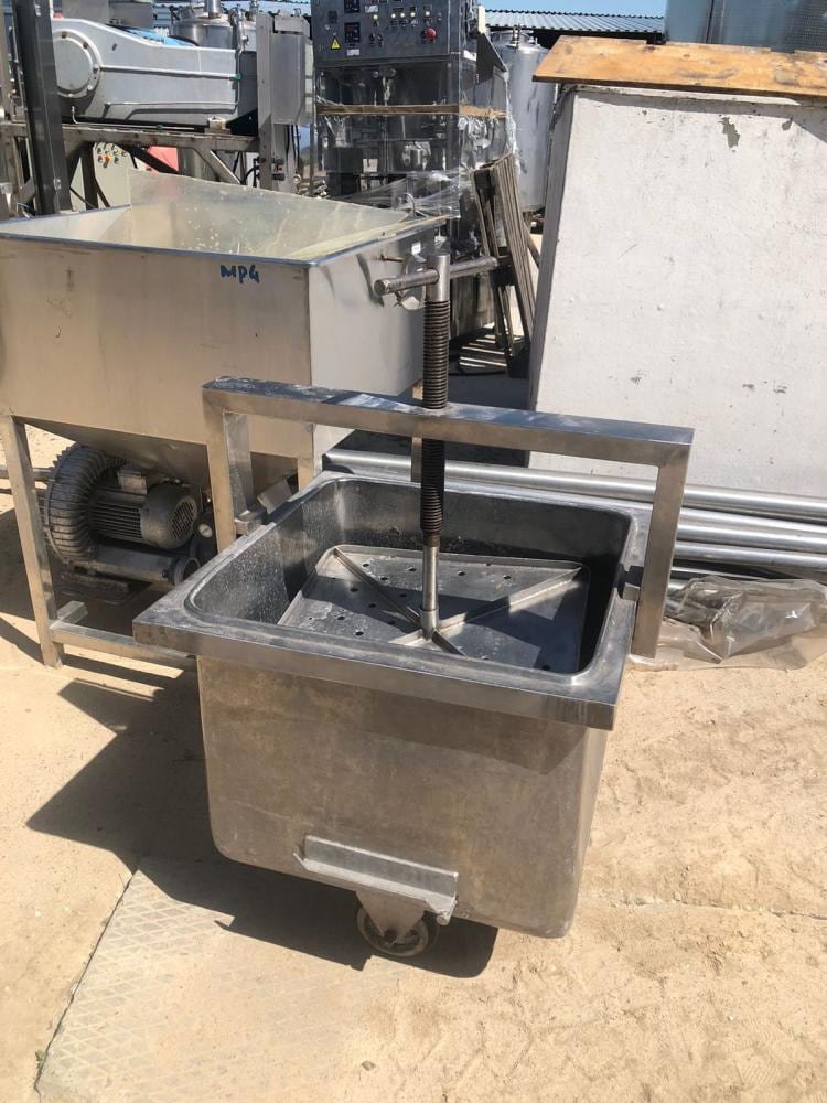 Чебурашка (пресс-тележка) инв.11541