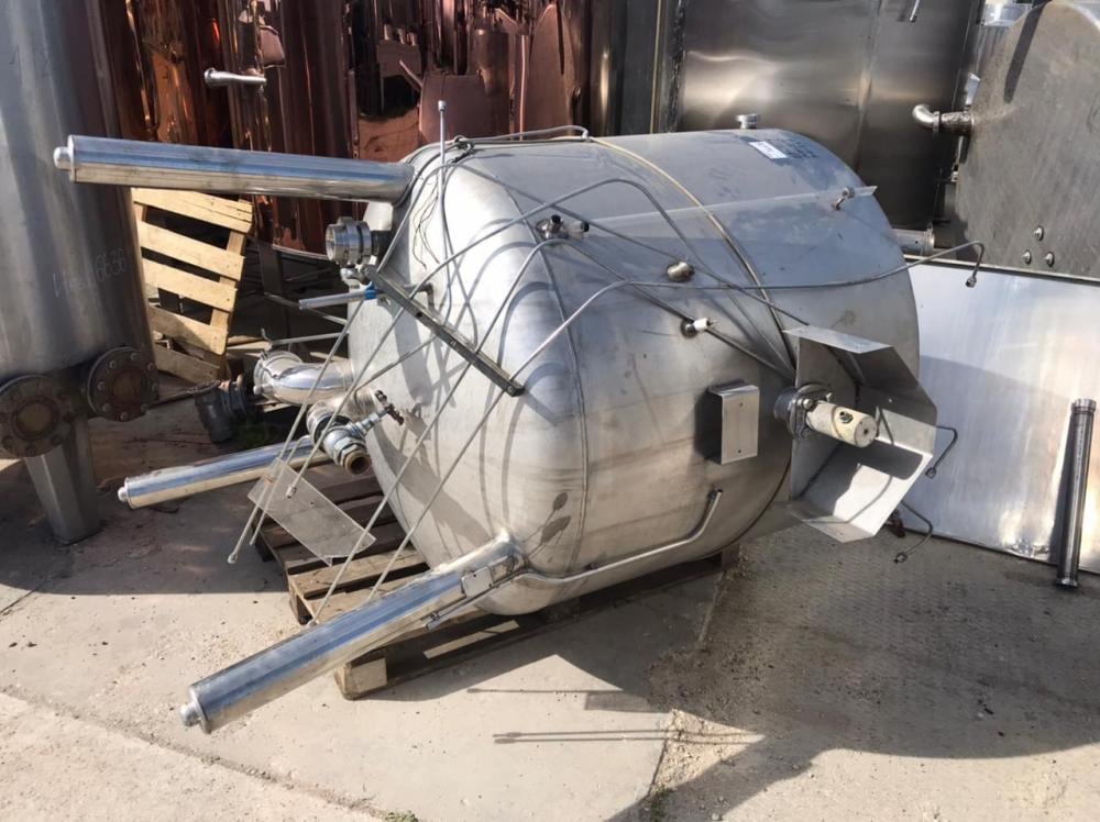 Емкость одностенная  900л инв.14416