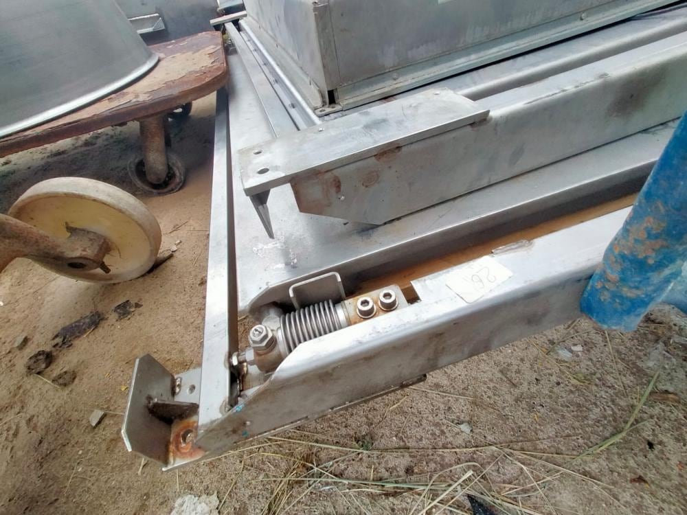 Весы платформенные  инв.11866